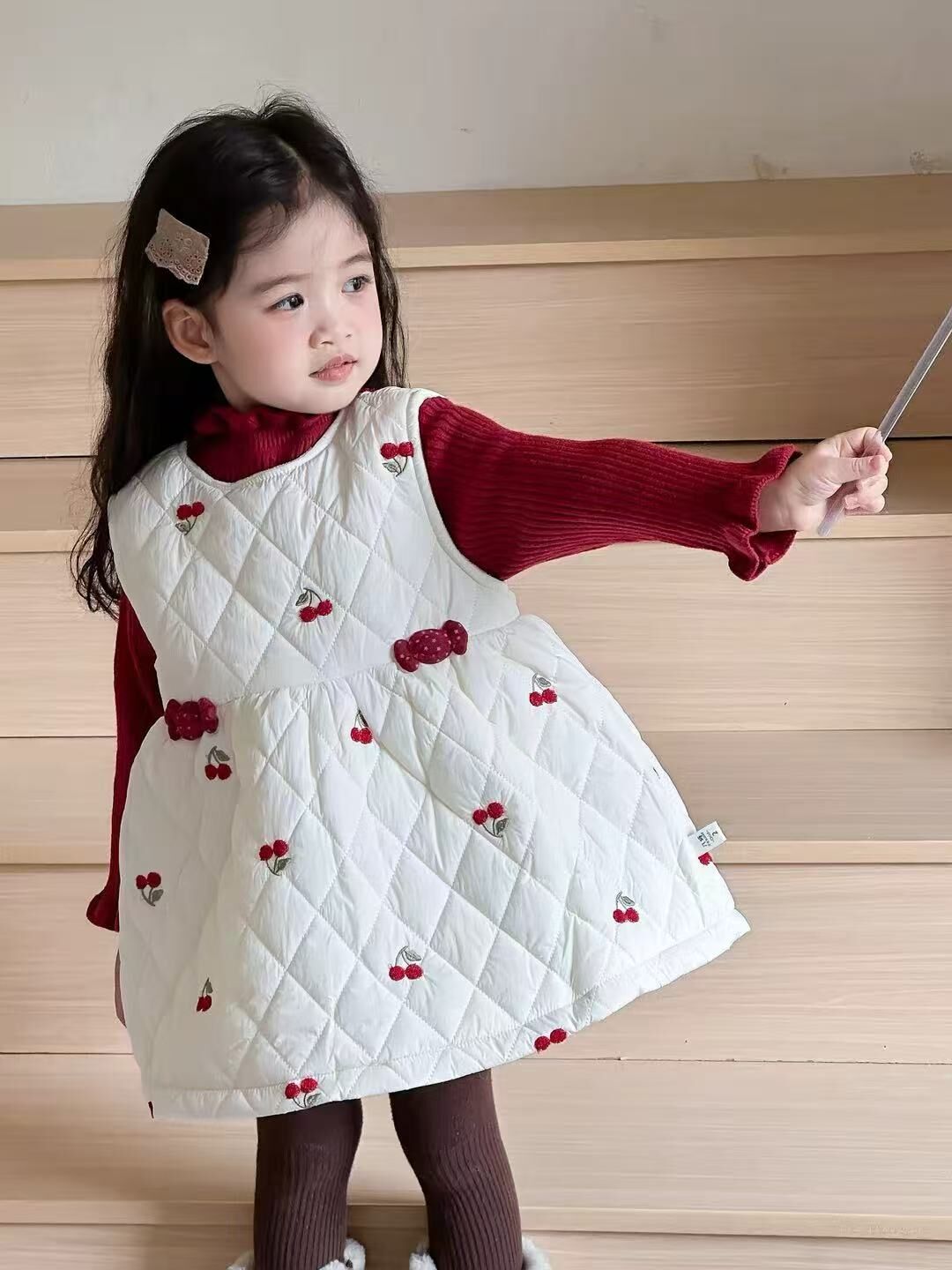 BYB11SE004WE 可愛櫻桃糖果夾棉背心裙連打底套裝