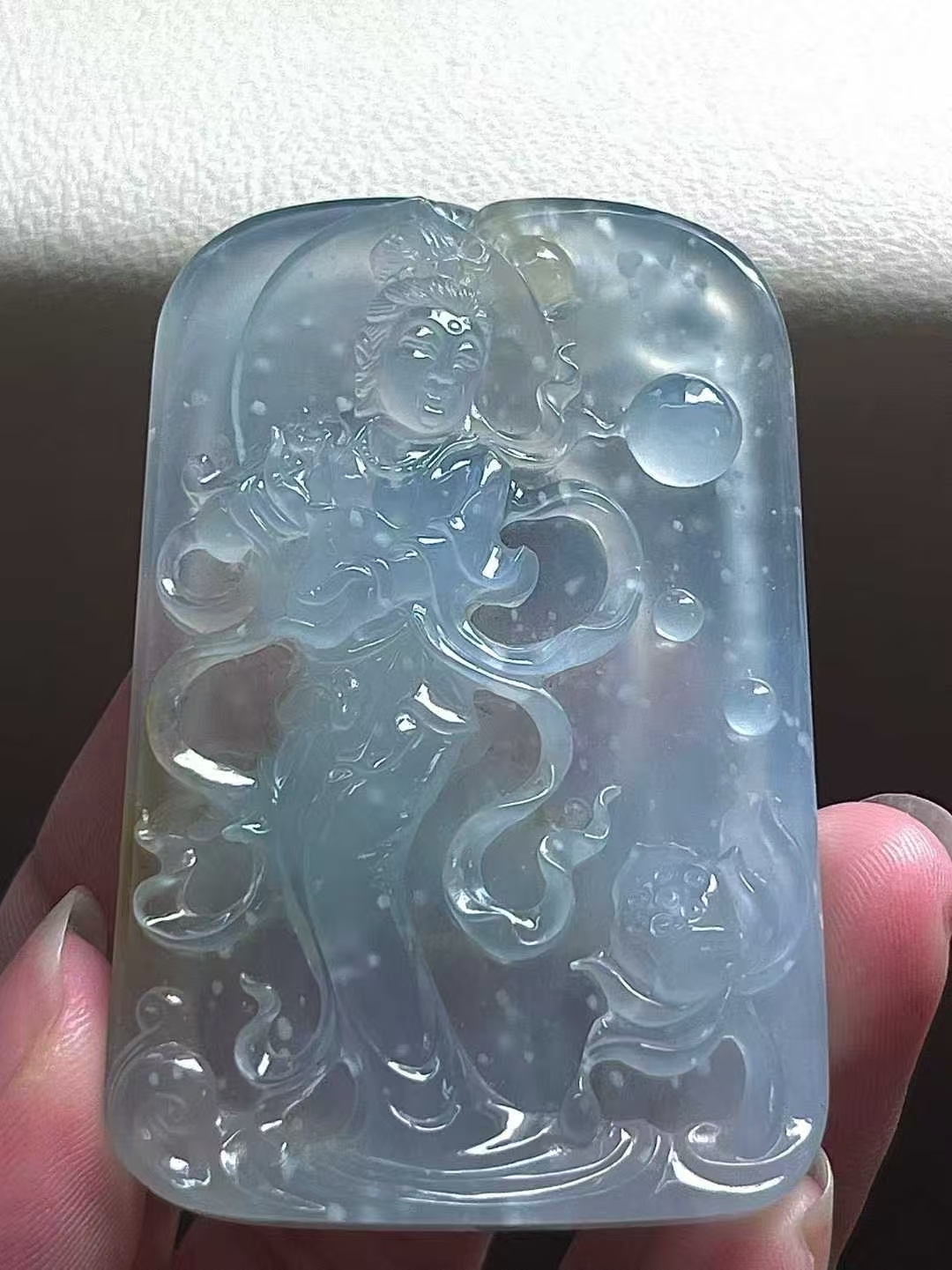 1023351 翡翠黃翡觀音牌