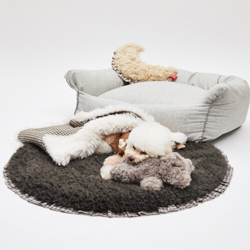 Louisdog 炭色格紋圓毯