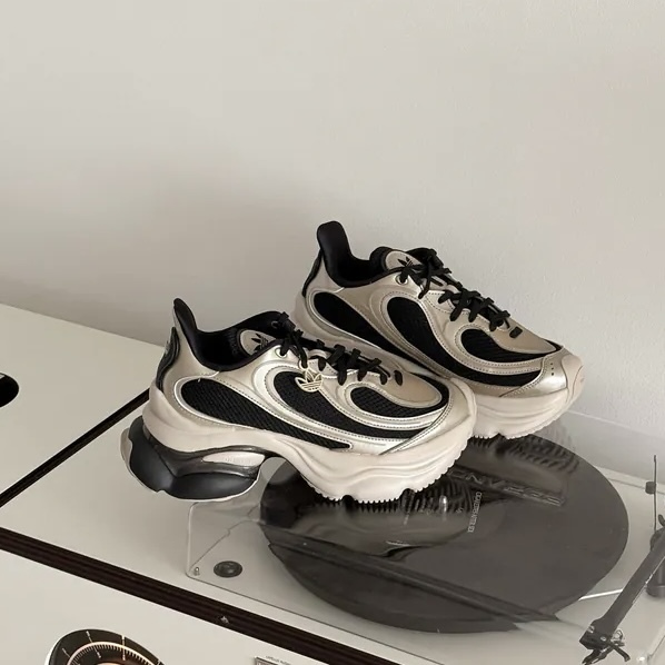 ADIDAS ORIGINALS OZVENUZ 香檳金 黑棕 女鞋 休閒鞋 愛迪達 KI0583