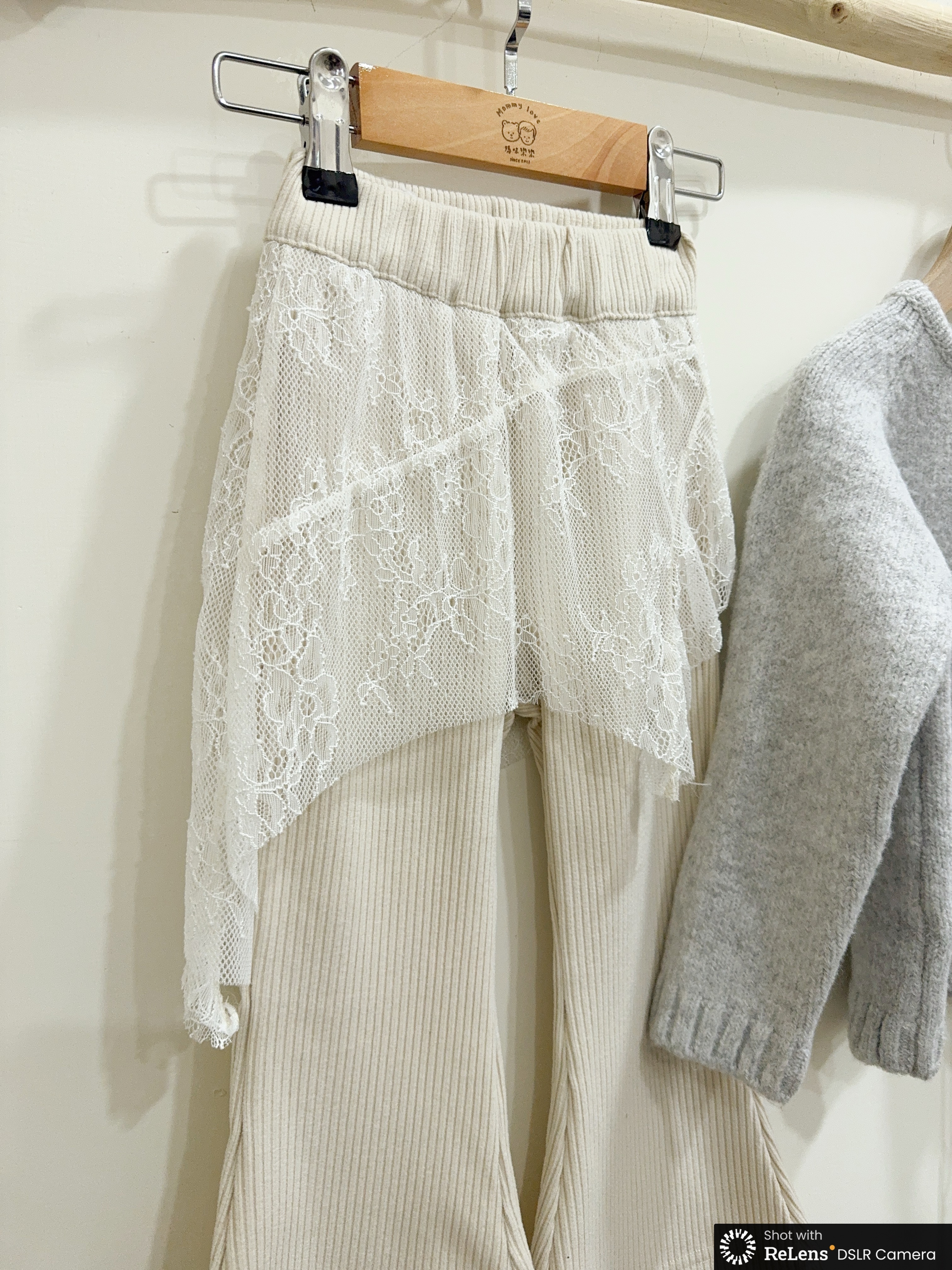 q039蕾絲坑條褲裙d11