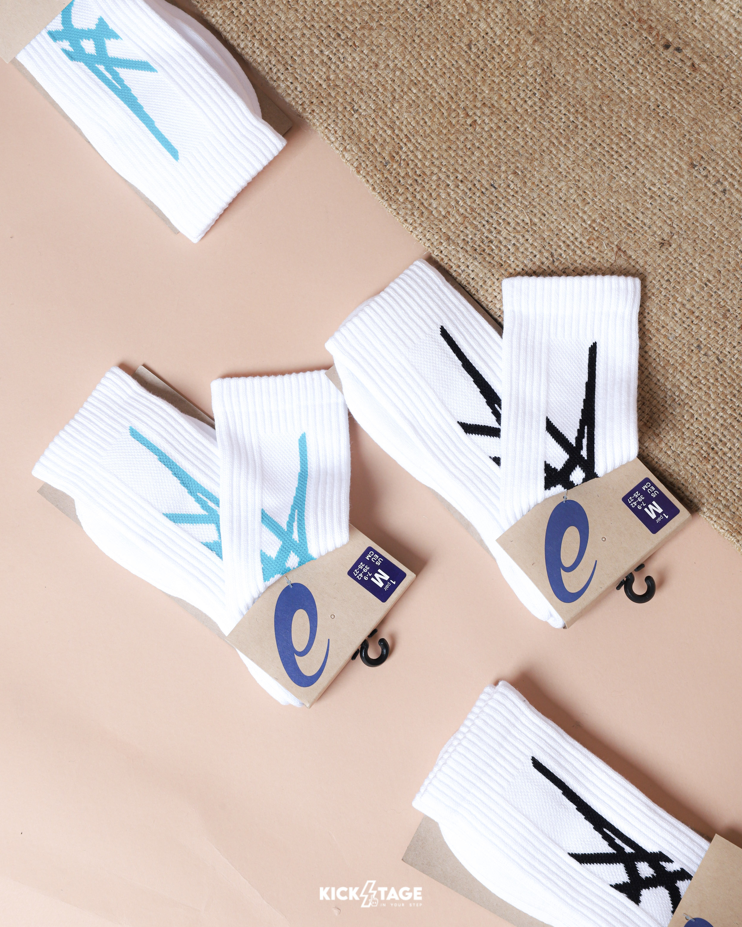 ASICS 亞瑟士 白黑 白藍 虎爪 厚底 中性 休閒 運動 台灣製 球襪 中筒襪 長襪【3053A160】