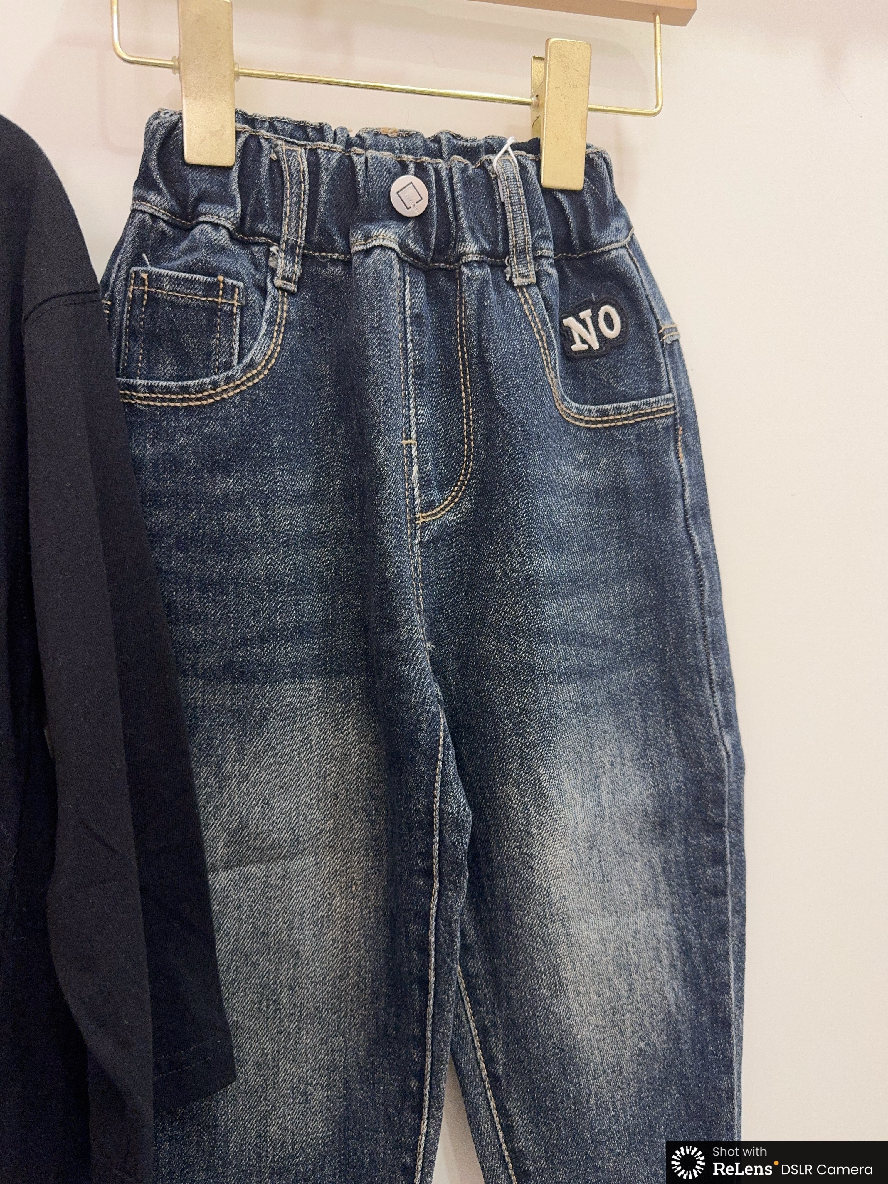 806米奇貼標牛仔褲e04