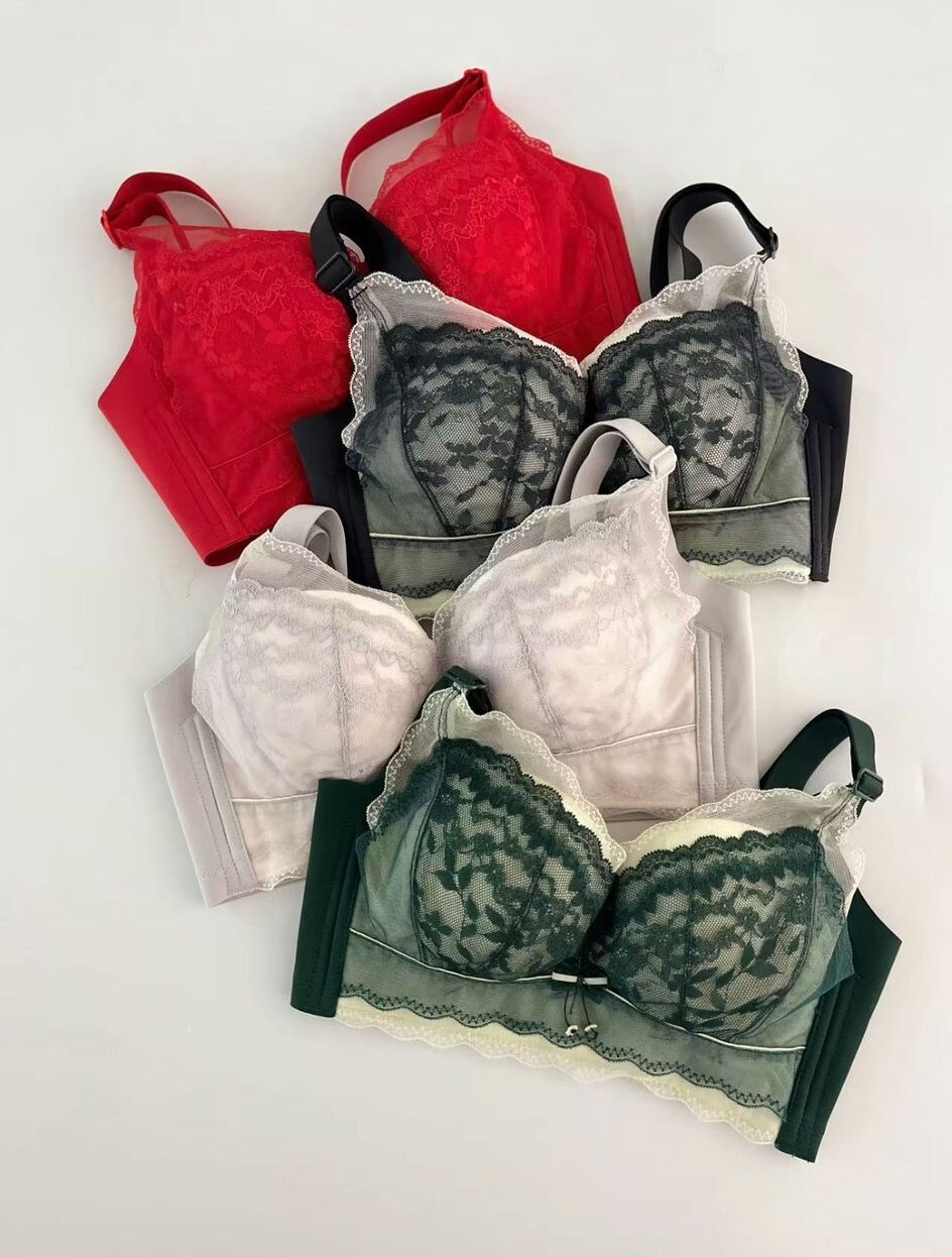 HH04 B-C Cup以上 法式內衣款 無鋼圈 側邊沒有軟膠條 Push up效果一流   SIZE:M-XL $349  MADE IN KOREA