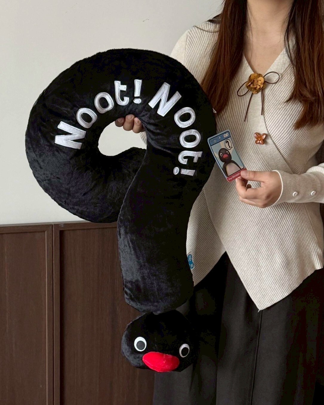 <正版授權>PINGU 企鵝家族 造型抱枕 問號 保齡球瓶 獎盃 毛絨 玩偶 娃娃