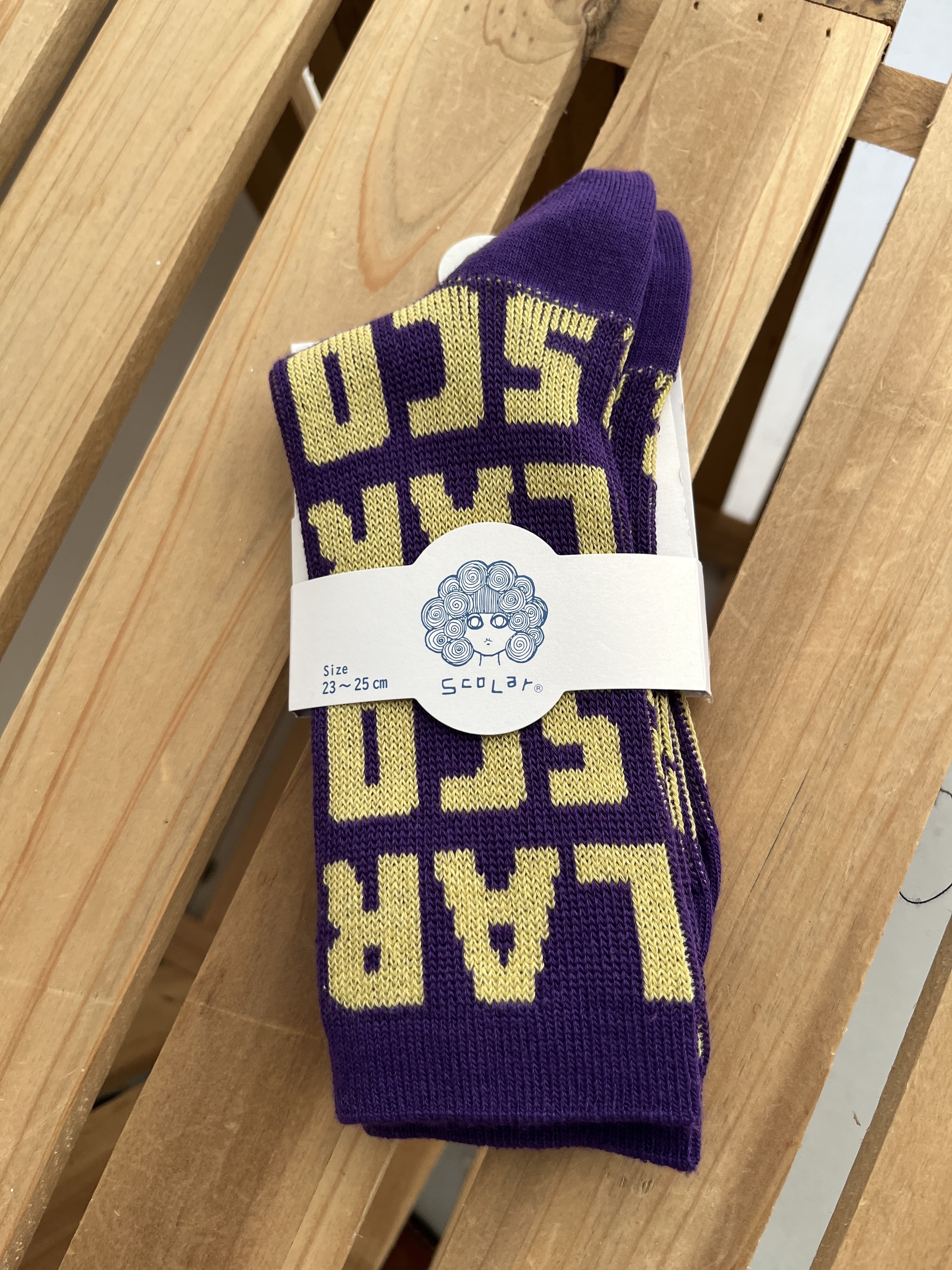 ScoLar紫色英文字母長襪