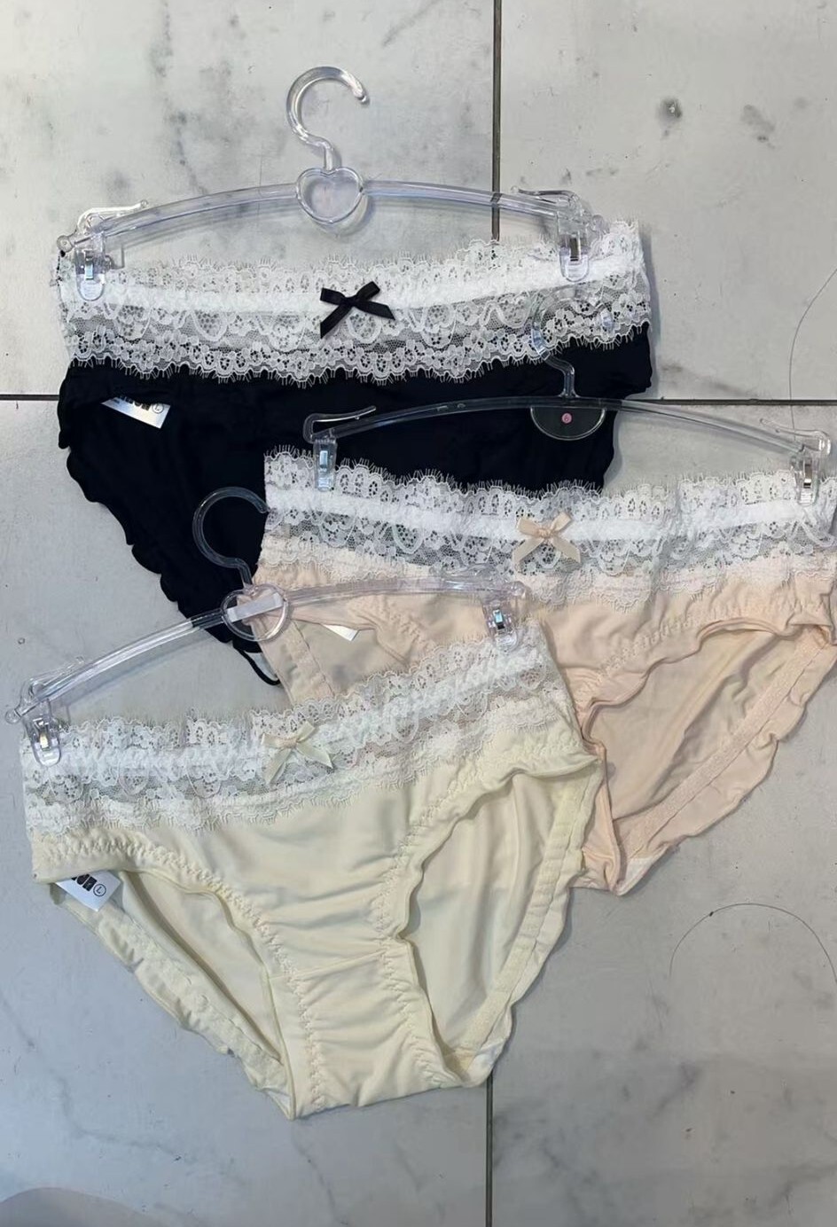 HH18  腰26-41   $199 MADE IN KOREA