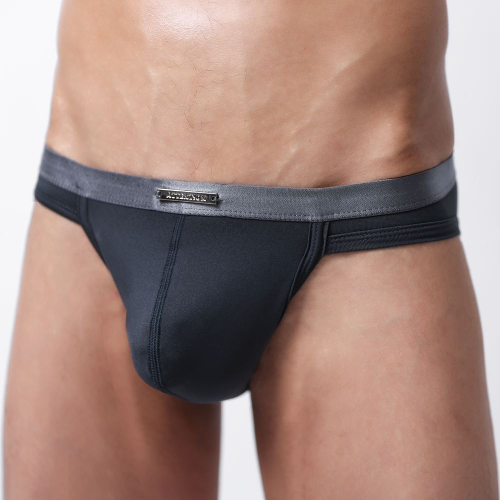 精選新品！【鋼鐵灰】鎧色盾甲三角內褲