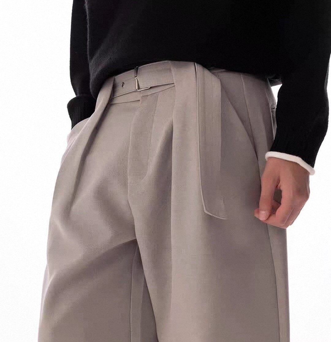 111. Grey Wide-Leg Trousers With Belt