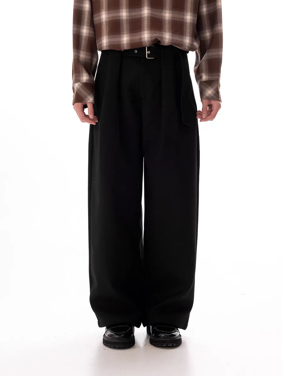 112. Black Wide-Leg Trousers With Belt
