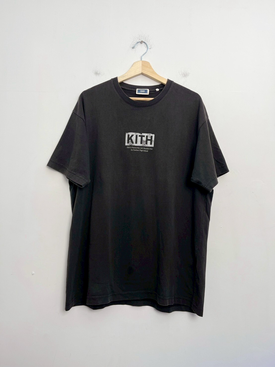 Kith Branded Arts Eroded Logo Student Tee SIZE L