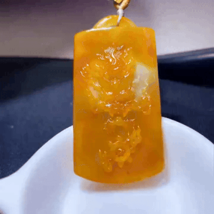 102348 翡翠龍牌吊墜