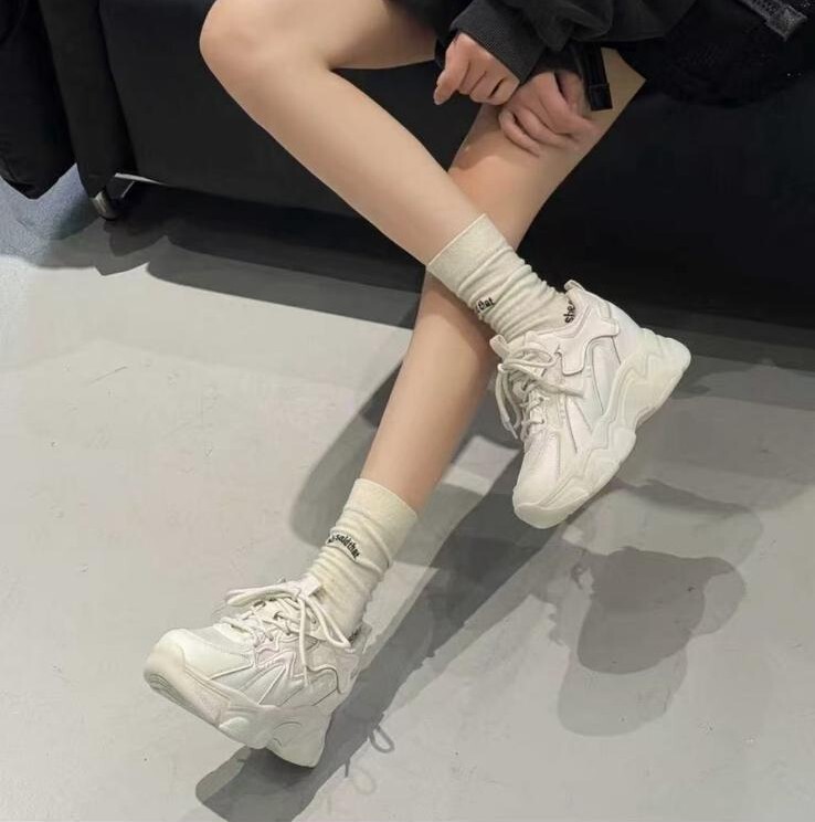 DD15     內3寸高   足碼 SIZE:225-250 $599 韓國牌子 中國製造