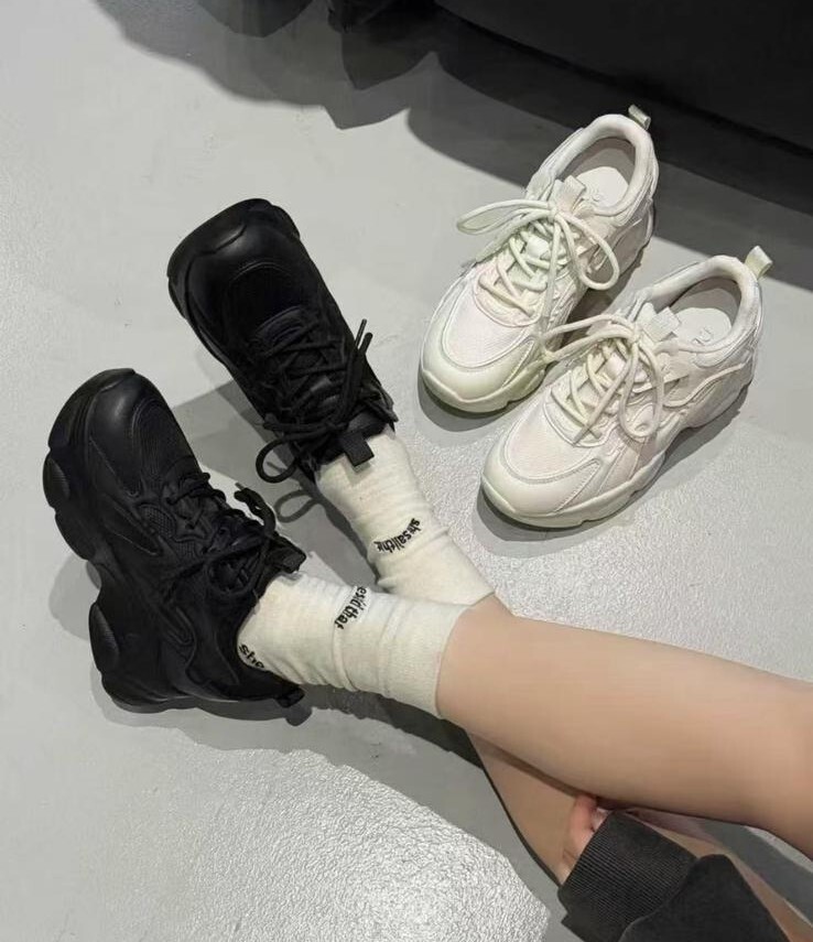 DD15     內3寸高   足碼 SIZE:225-250 $599 韓國牌子 中國製造