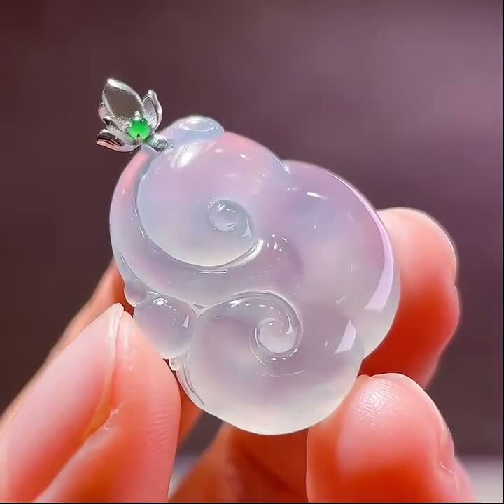 1023411 翡翠如意吊墜