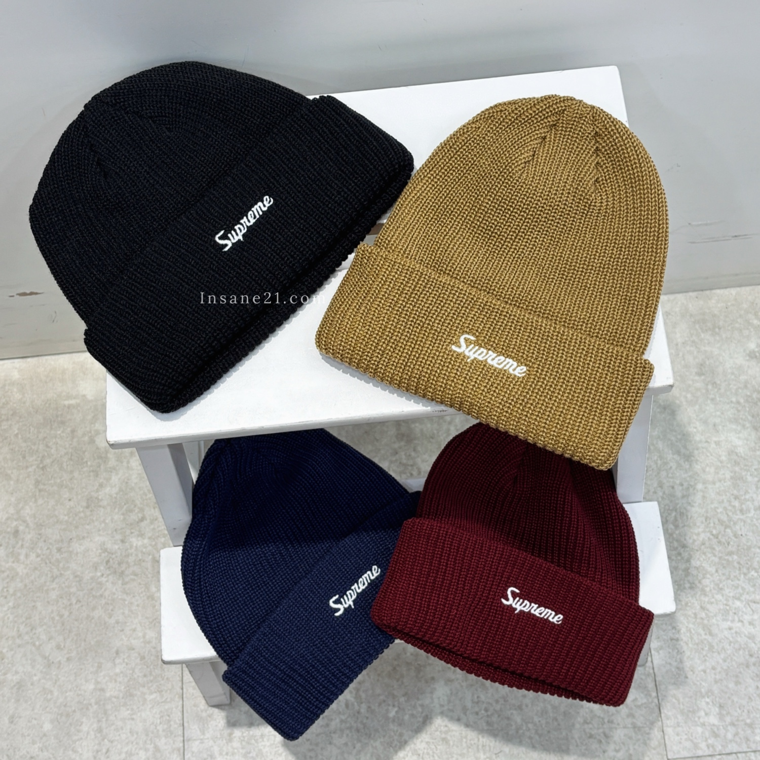 SUPREME 刺繡草寫LOGO 毛帽 秋冬 保暖