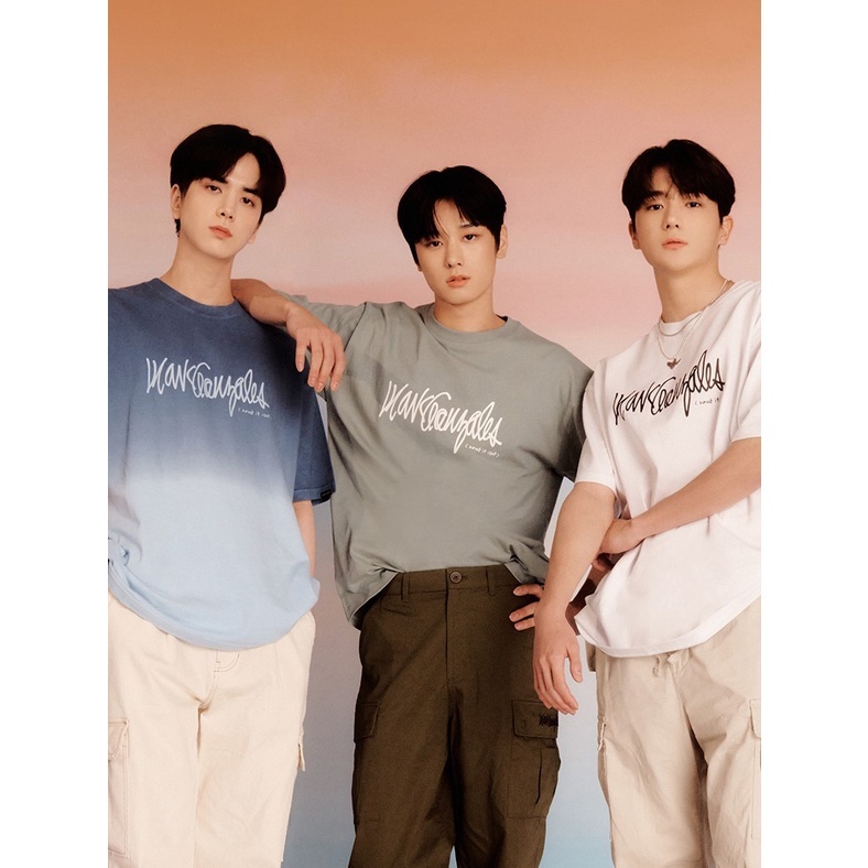 仙女樹🌟 現貨 whatitisnt x THE BOYZ 泳勛 柱延 賢在 同款 SIGN LOGO 短袖