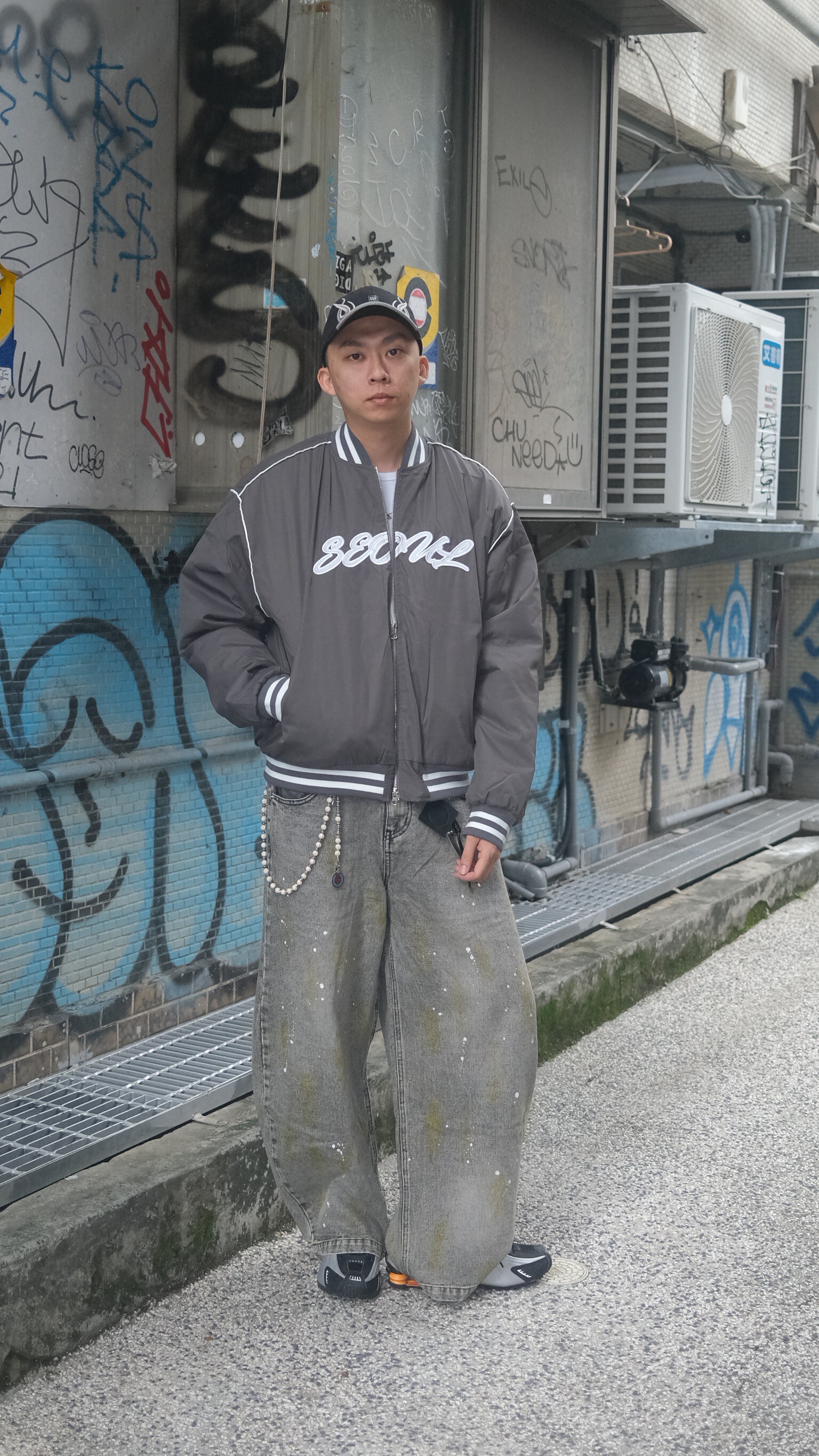 潑漆彎刀牛仔褲