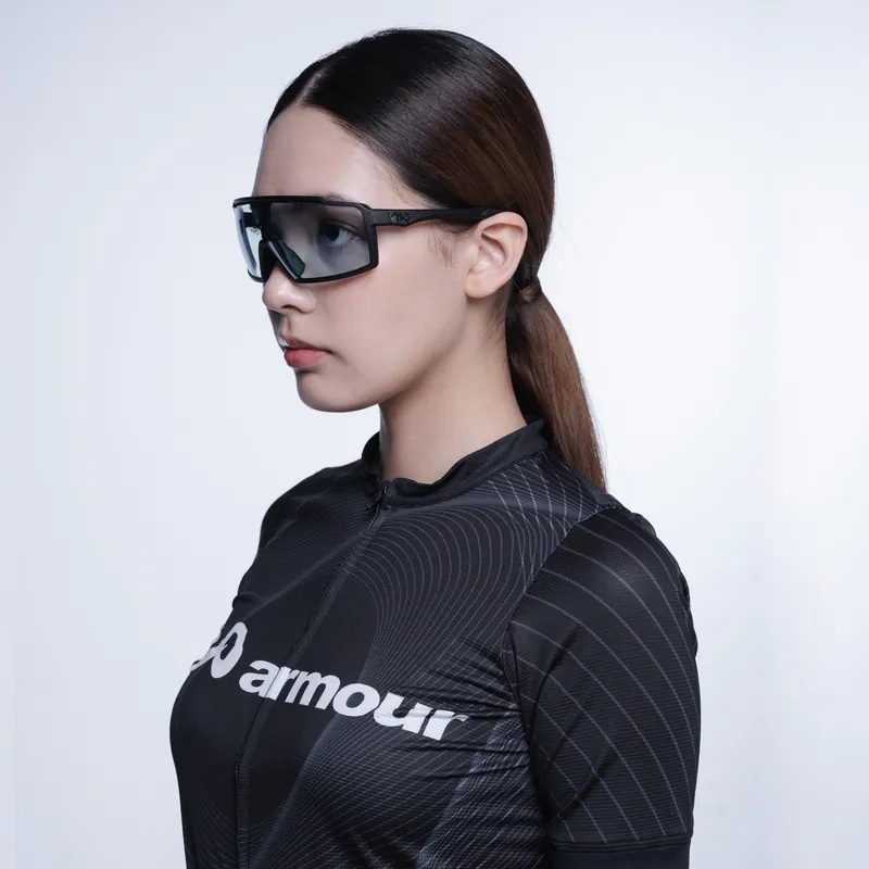 【720】A-Fei 變色運動太陽眼鏡(A1905-BK/BU-PX#消光黑/超藍變色片)#台灣製