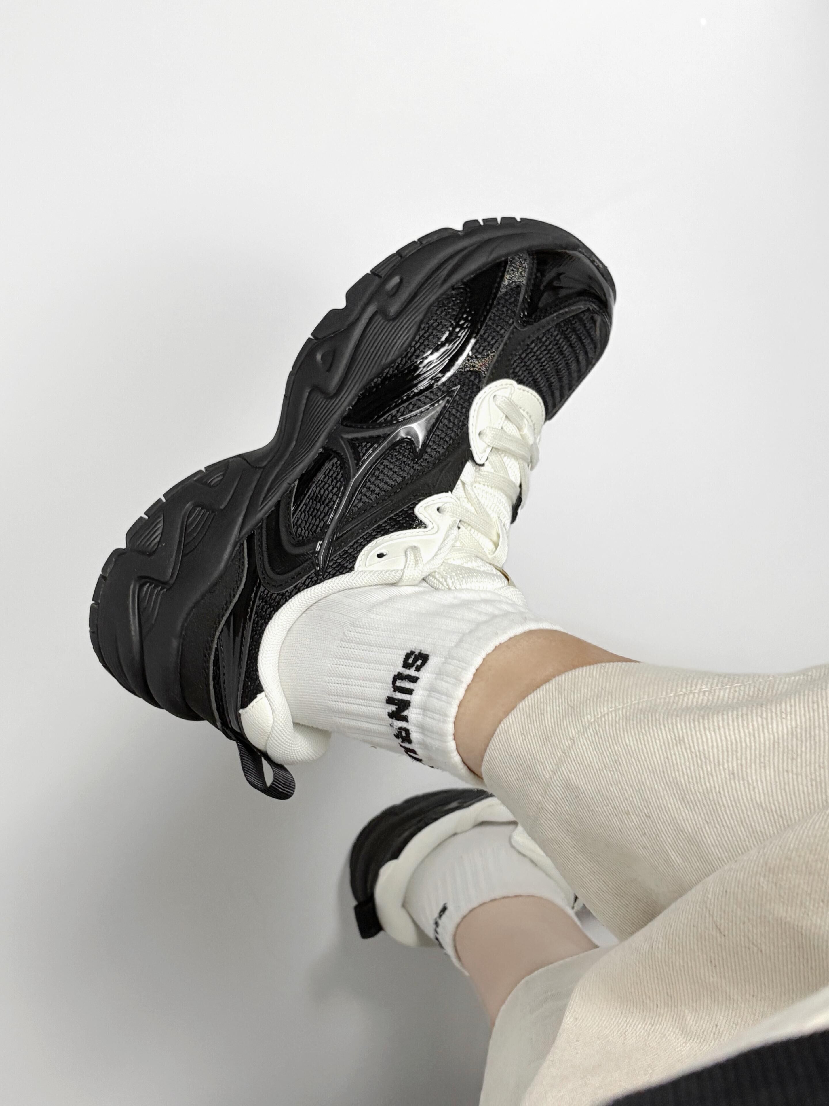 MIZUNO 美津濃 Trainer 2K V2 黑色 奶油白 鏡面 輕量化 復古 慢跑鞋 老爹鞋 D1GH250402/預購