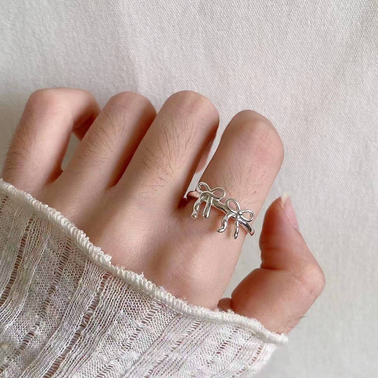 甜美雙蝴蝶結純銀戒指