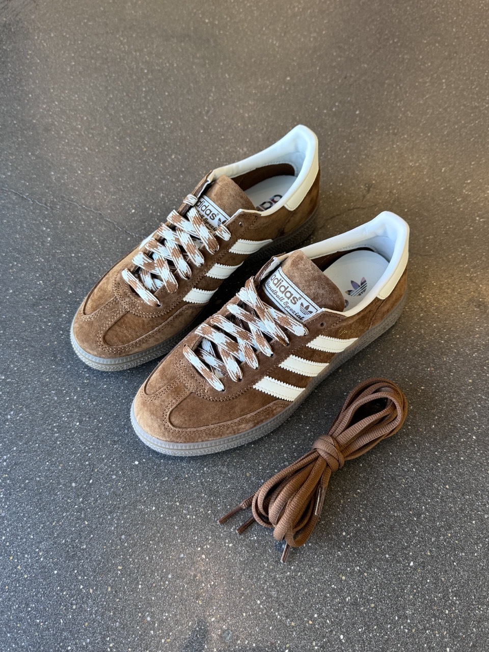 ADIDAS HANDBALL SPEZIAL 調色盤系列 焦糖棕 橘棕 咖啡色 編織鞋帶 男女鞋 KI5938 / 現+預