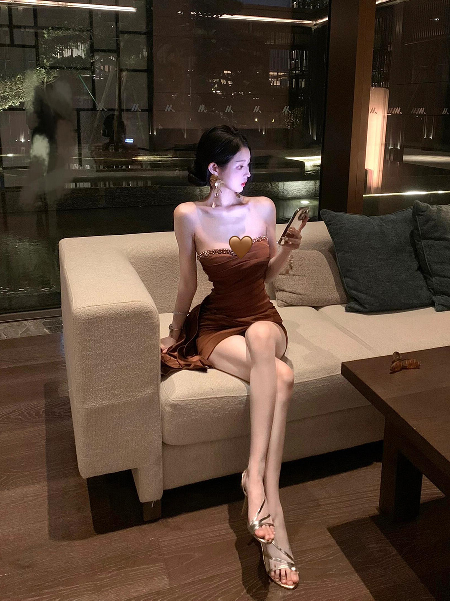 重工镶緞面 平口小洋裝