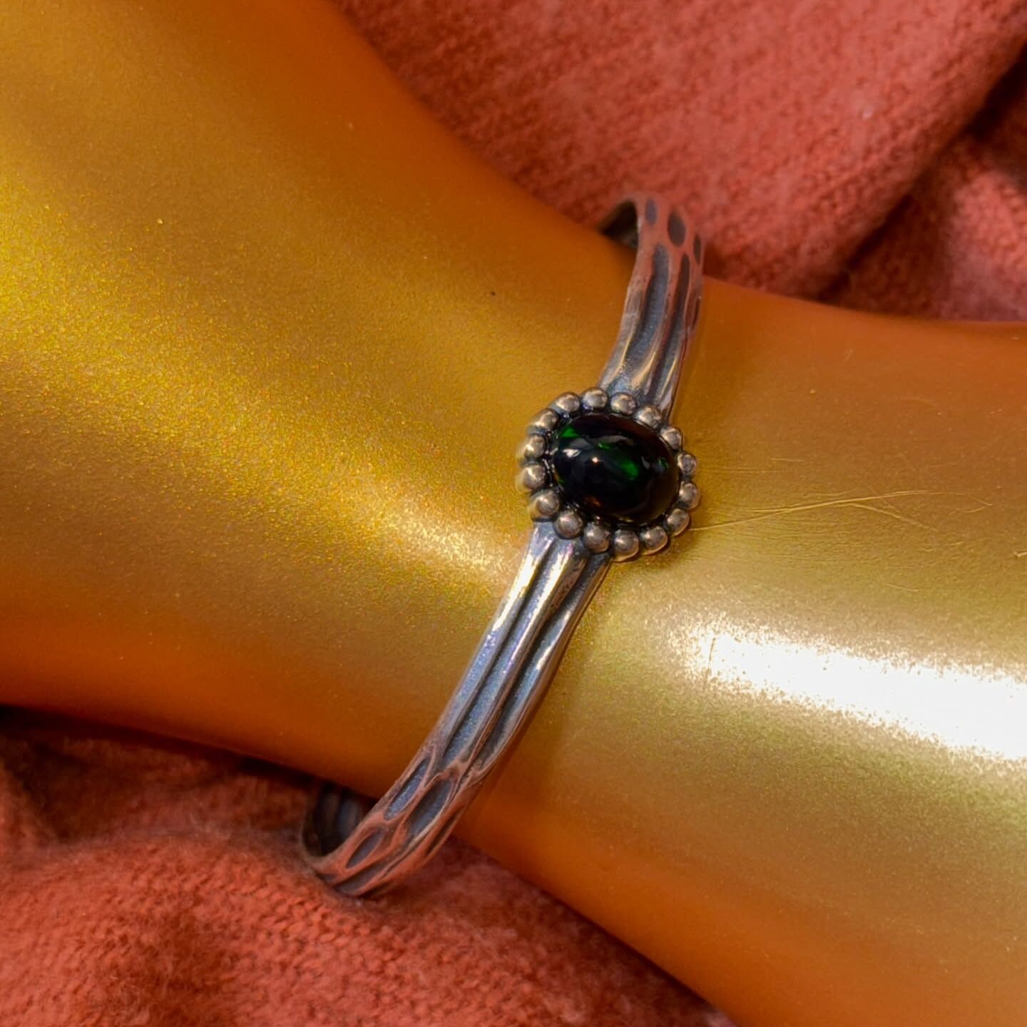 [原石] 黑蛋白石 925銀手環