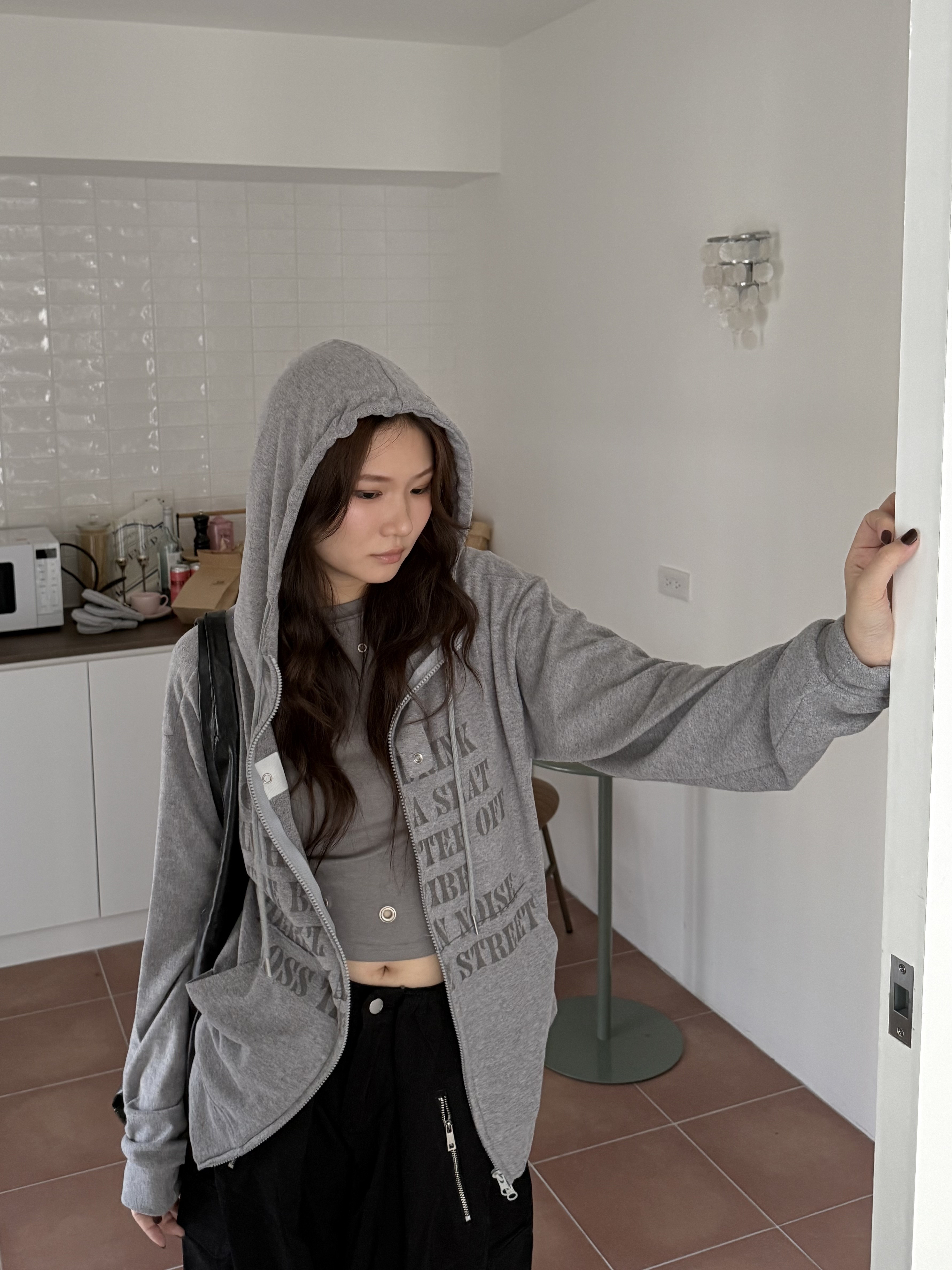 Q10(設計品牌)/酷帥 短絨連帽外套