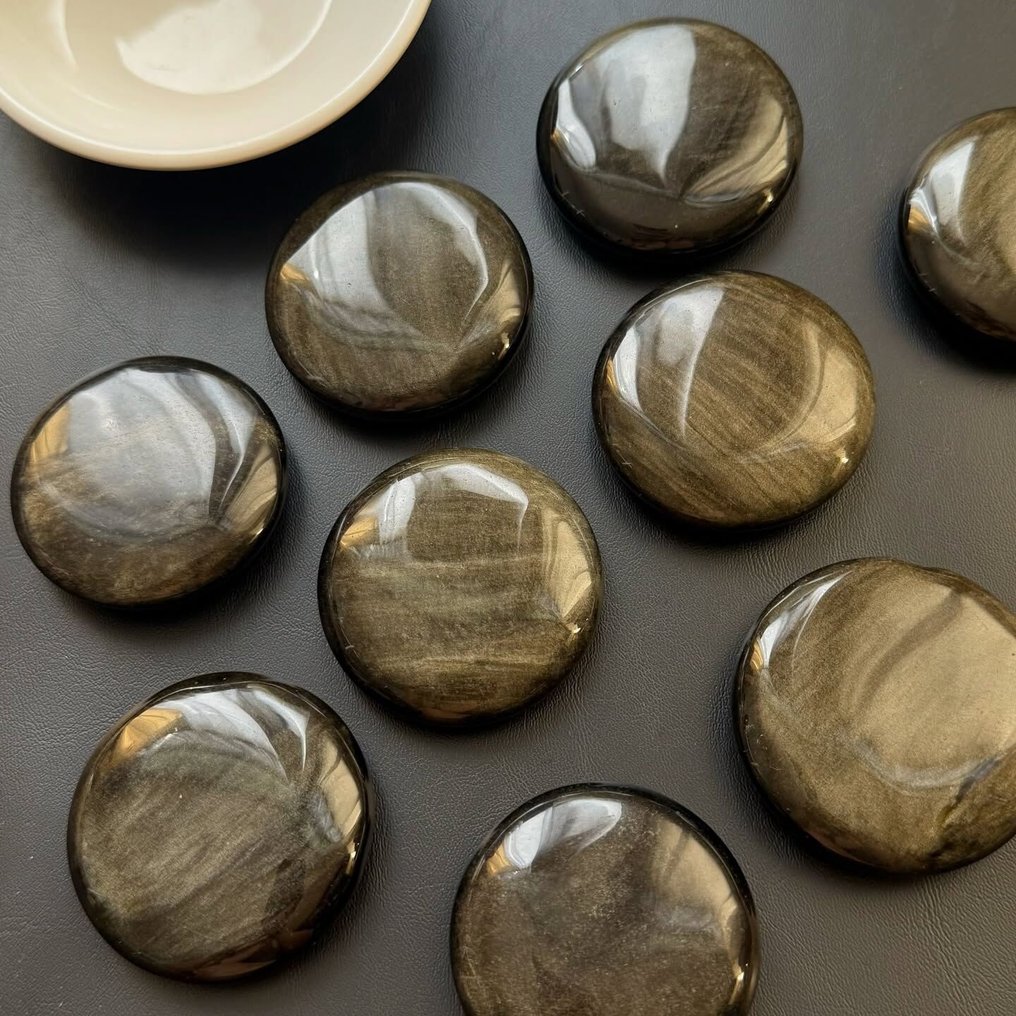 [原石] 金曜石 水晶把玩 圓形