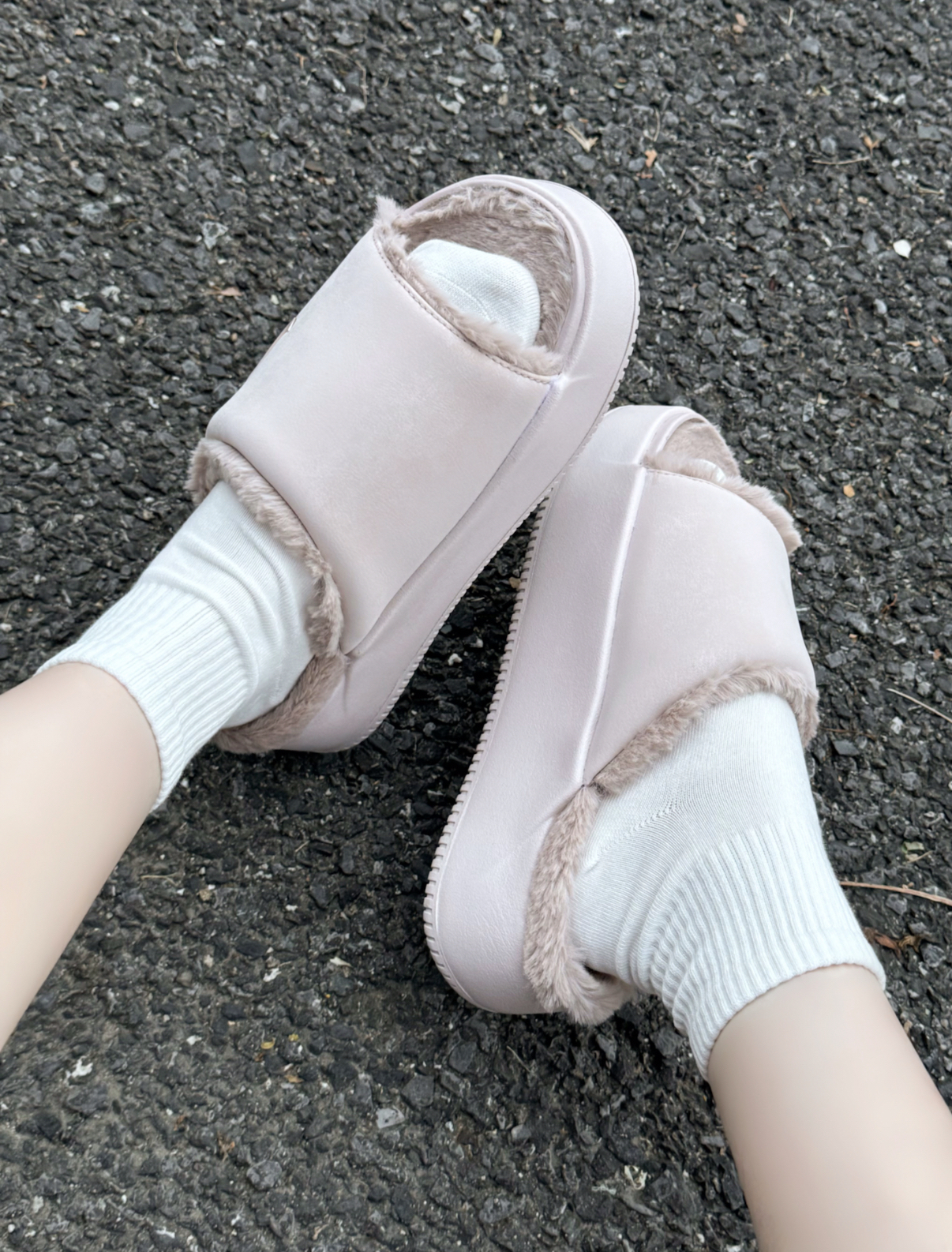 Nike Calm Elevation Fur 珊瑚粉 毛絨拖鞋 毛毛拖鞋 保暖 厚底 增高 女款 HV8560-600/預購