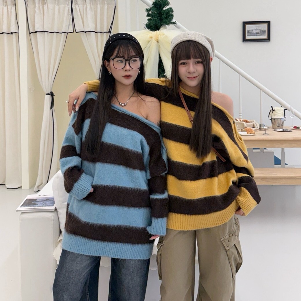 此刻怦然♪ 寬條紋平領露肩毛衣