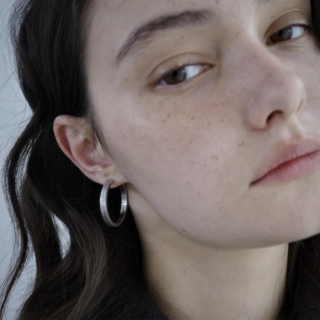 OUS Glint Hoop Earrings 微光環型耳環 銀