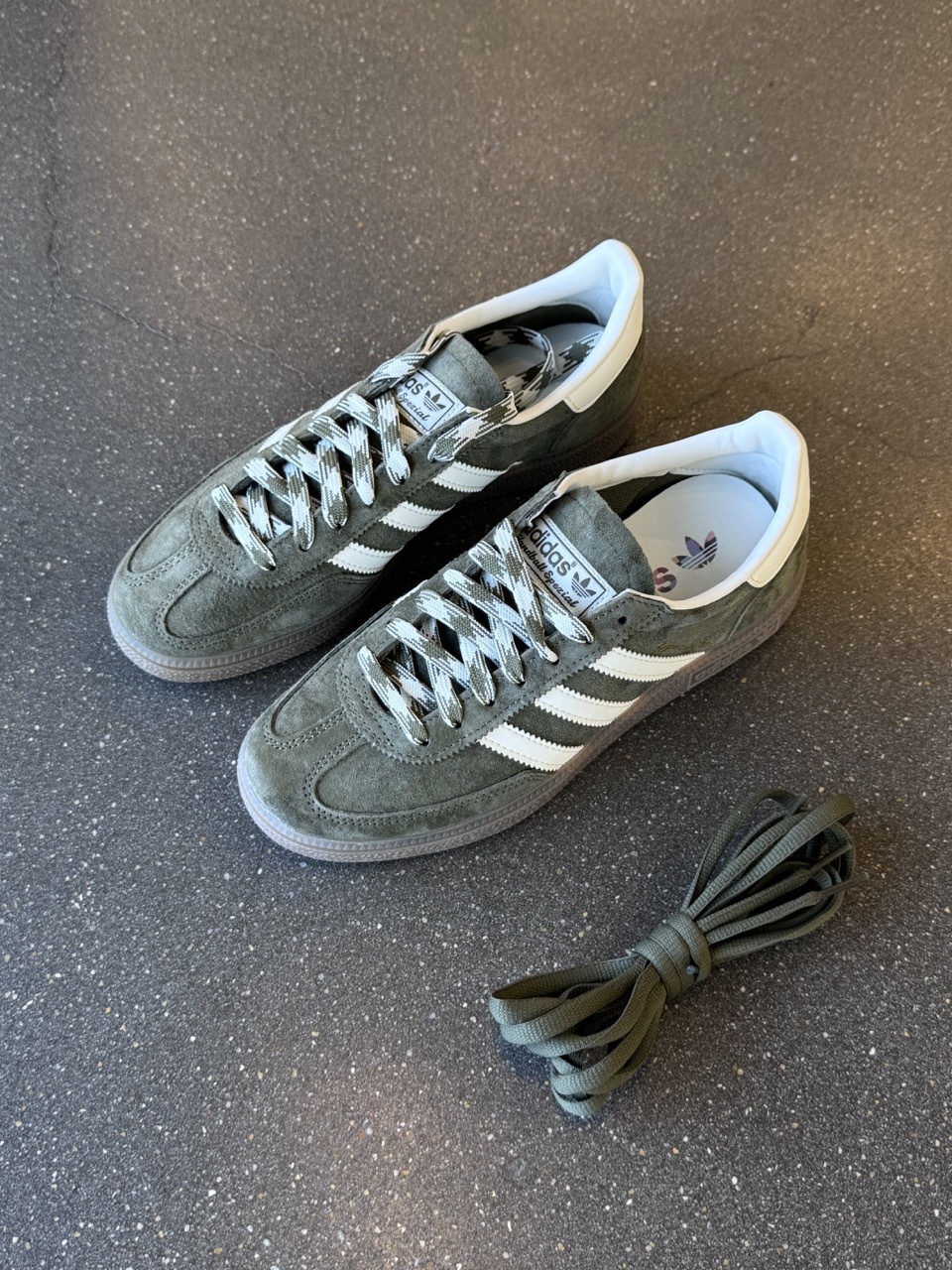 ADIDAS HANDBALL SPEZIAL 調色盤系列 橄欖綠 灰綠 編織鞋帶 男女鞋 KI5940 / 預購