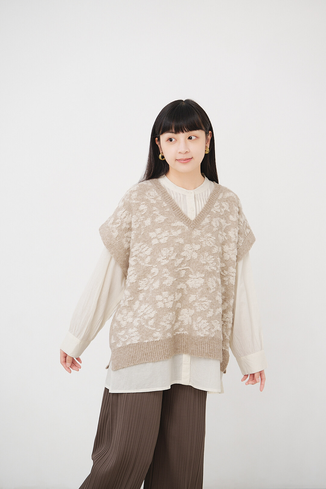 向陽之隙！緹花設計針織背心(三色-暖米)