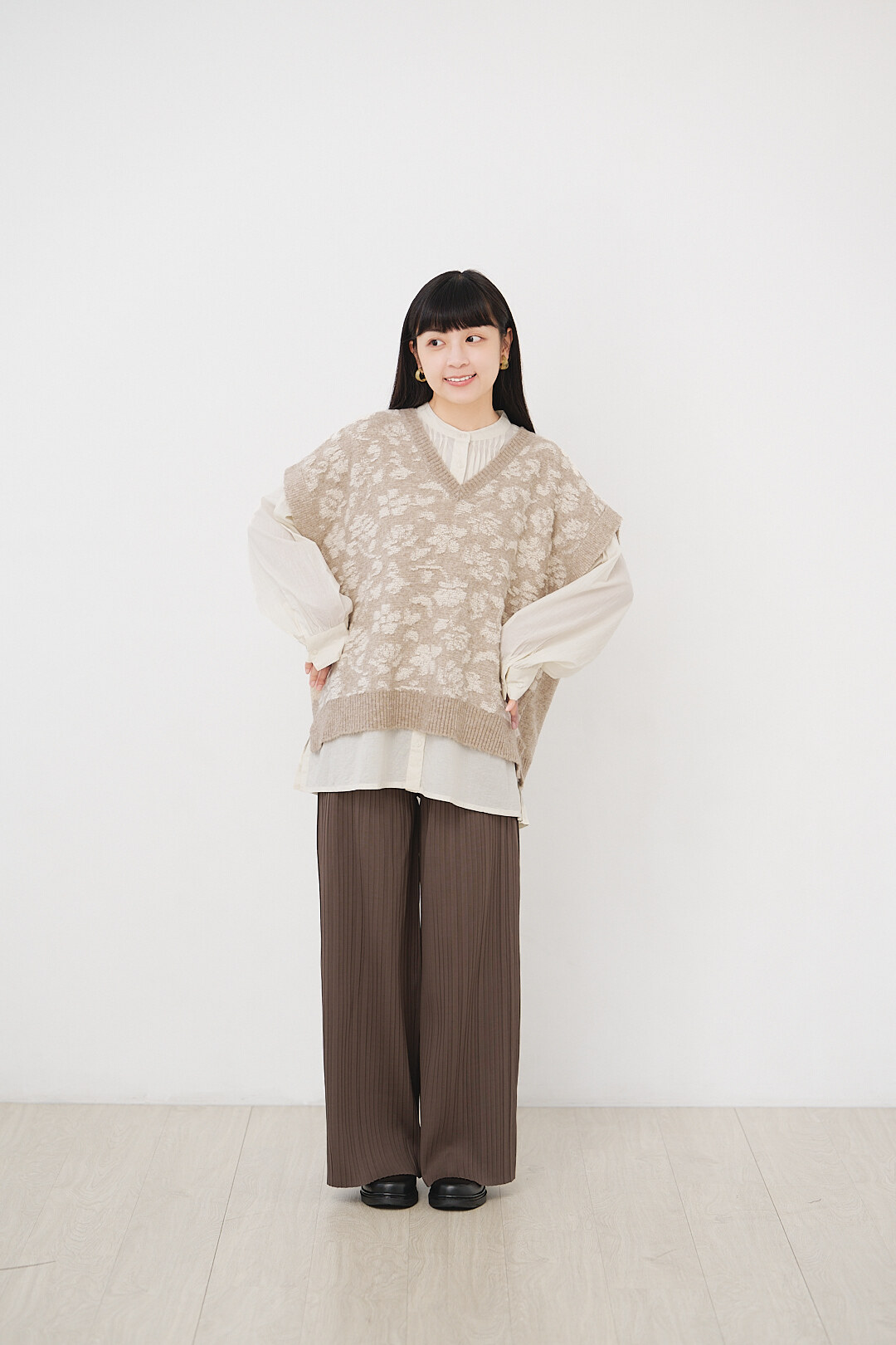 再次回歸！可剪裁斜紋壓褶寬褲