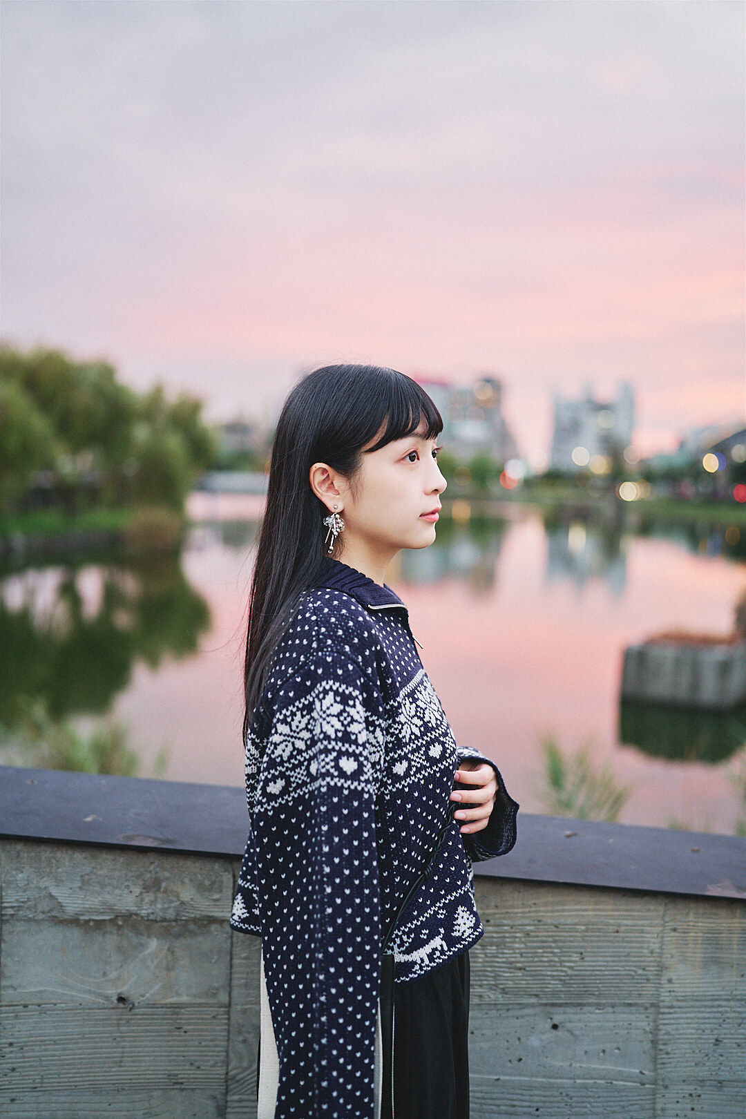 (限量)雪花信箋！北歐童話針織毛衣(兩色-海軍藍)