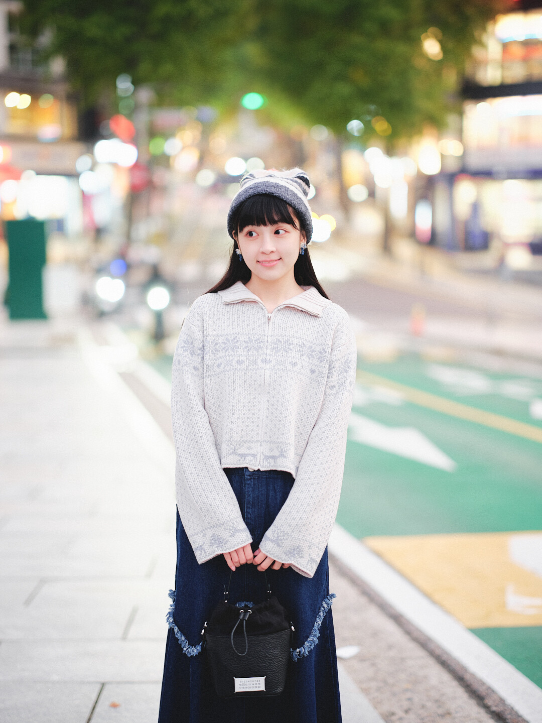 (限量)雪花信箋！北歐童話針織毛衣(兩色-灰白)