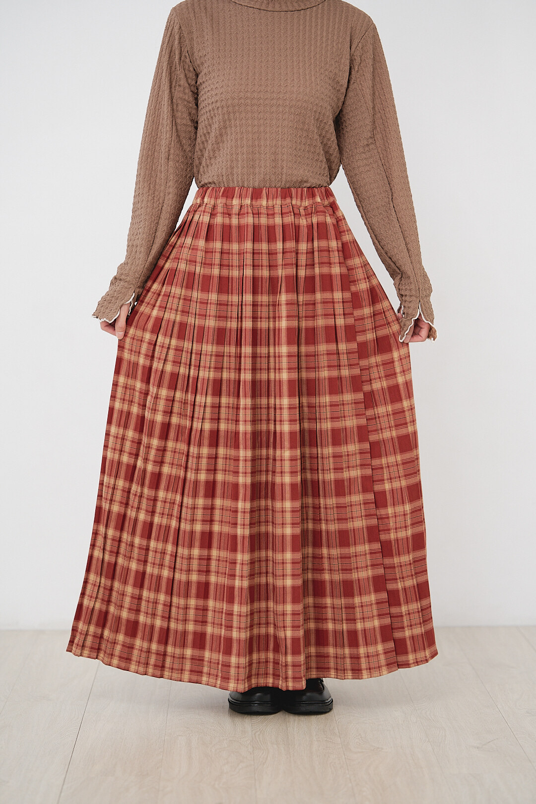 風鈴裙擺時！自然色調壓褶裙(兩色-橙紅)