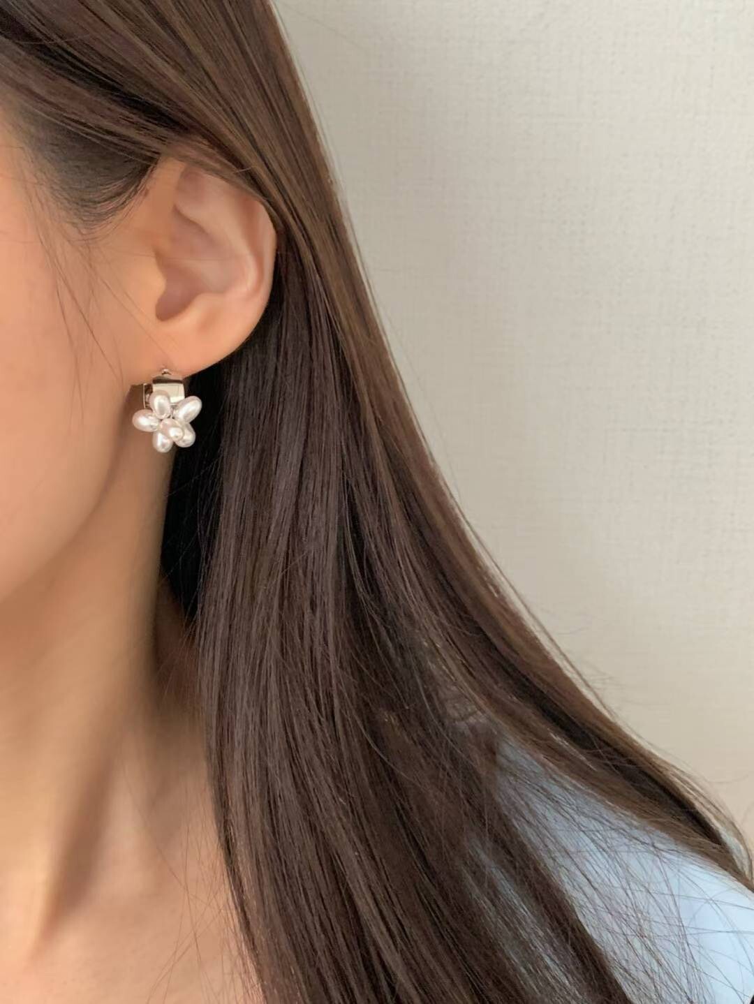 立體米粒珍珠花朵造型耳環