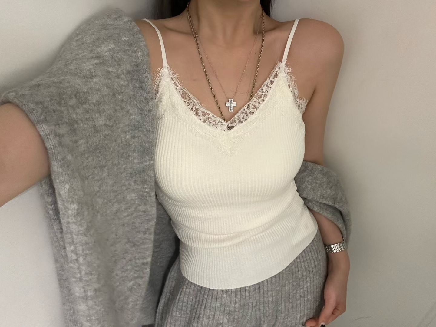 睫毛蕾絲吊帶bra內搭