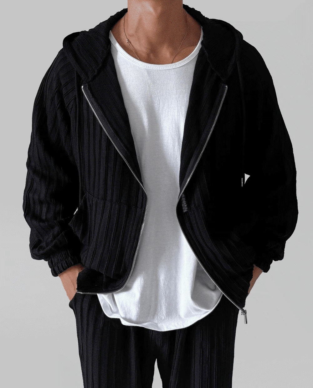 Lexi 褶襉連帽拉鍊衫