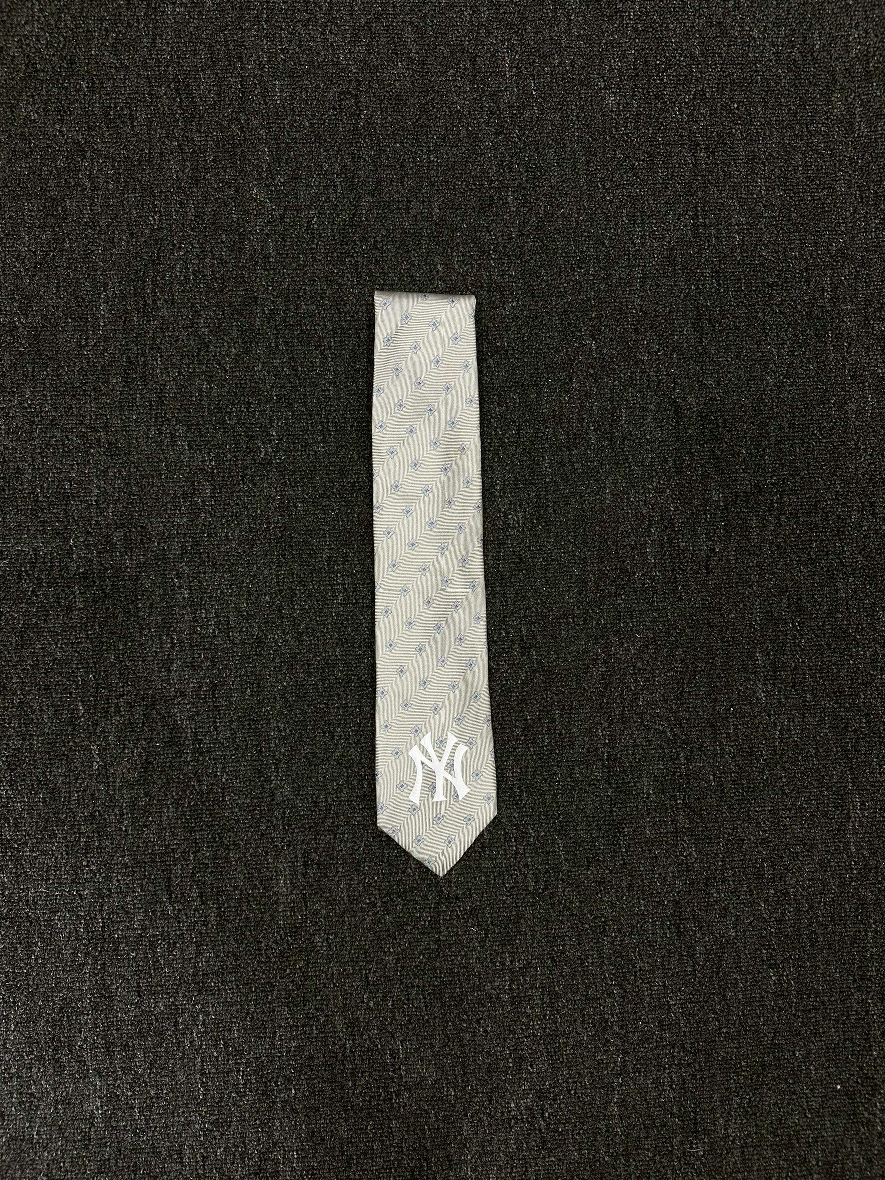 <穿搭必備單品!> Avantgarde Research Custom Tie 復古 領帶 272