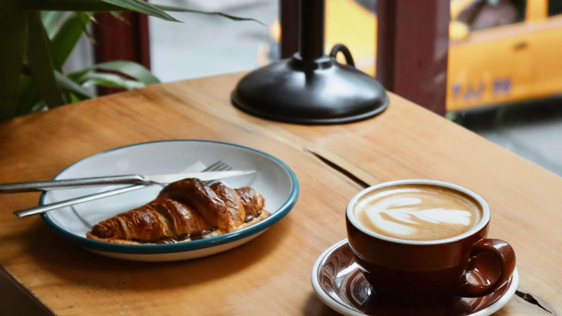 白露,咖啡廳,二十四節氣,中藥雞湯,四神雞湯,秋季旅遊,