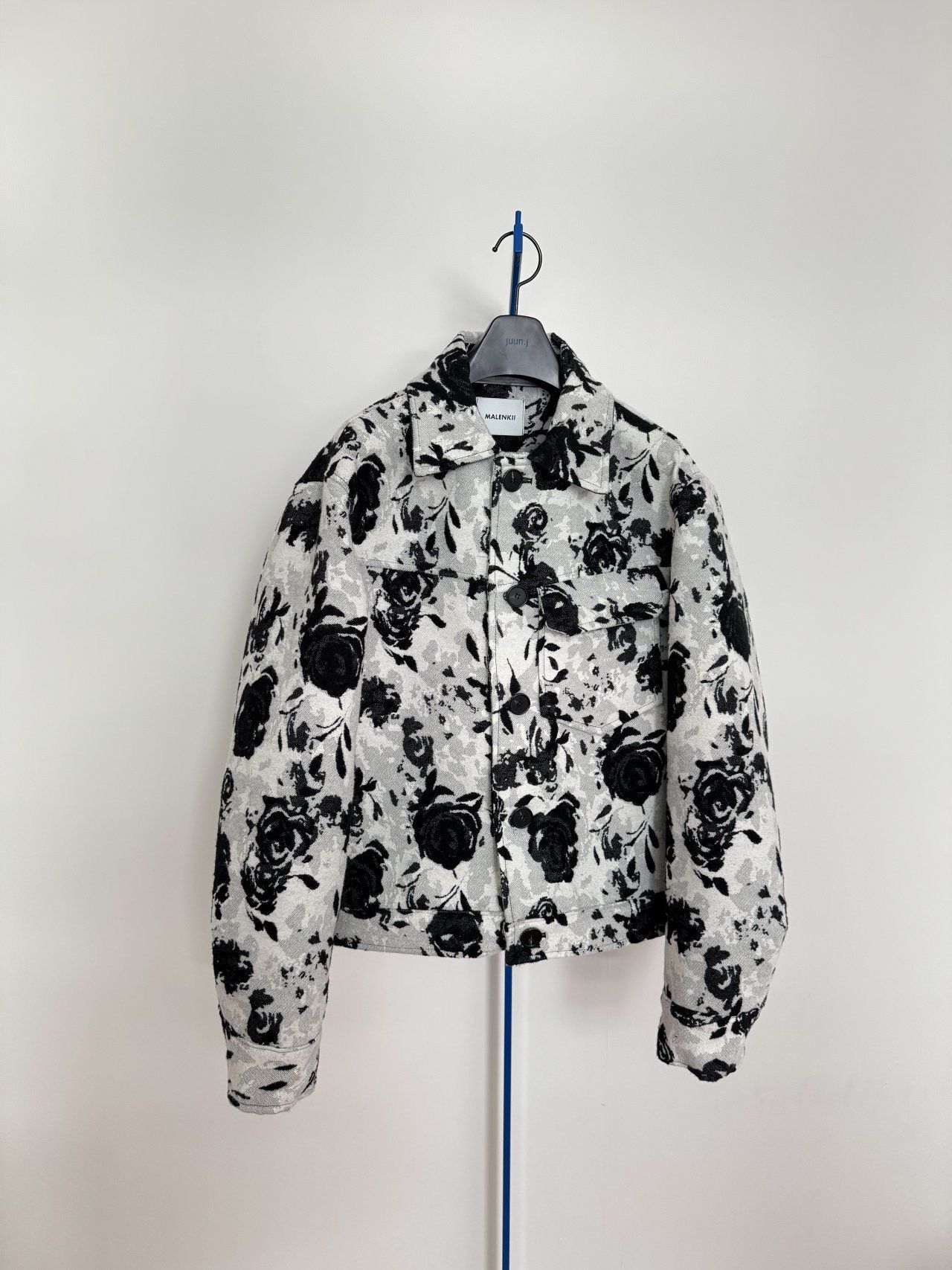 花花反領開胸外套 MALENKII-187JK