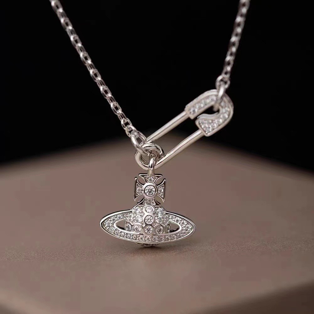 Vivienne Westwood鋯石扣針項鍊