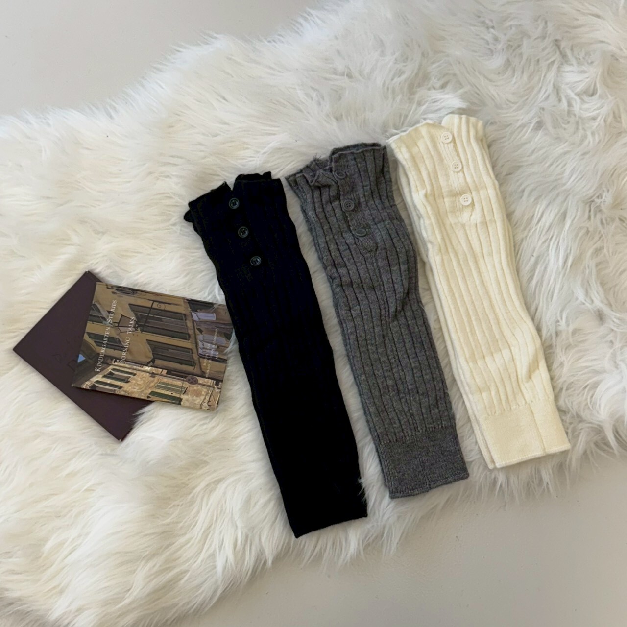 甜心少女日未眠 下開衩小鈕扣坑條襪套