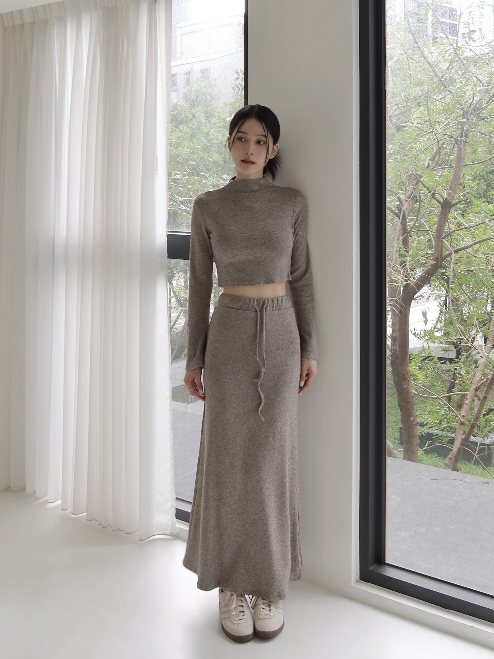 柔軟針織魚尾裙套裝