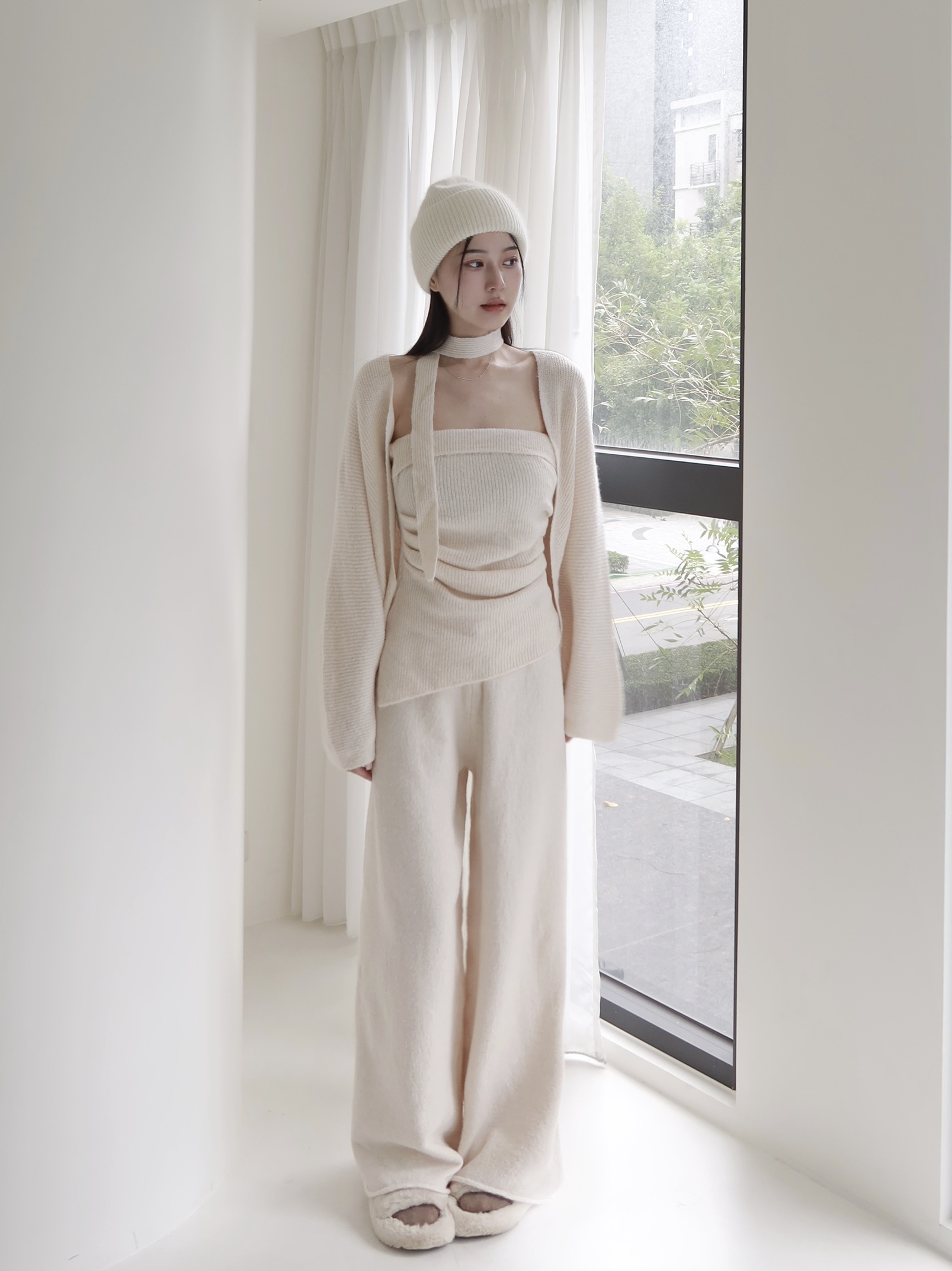 鬆弛感針織繞脖三件式套裝