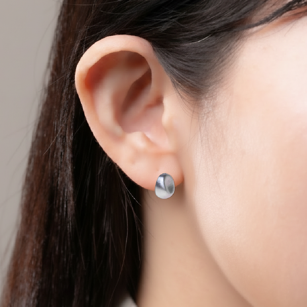 Bean-shaped sterling silver earrings